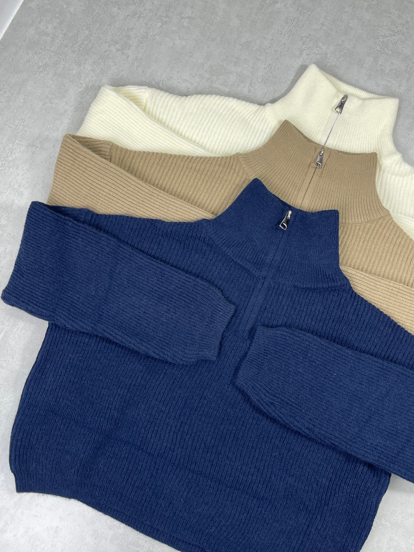 Sweater Aira Medio Cierre