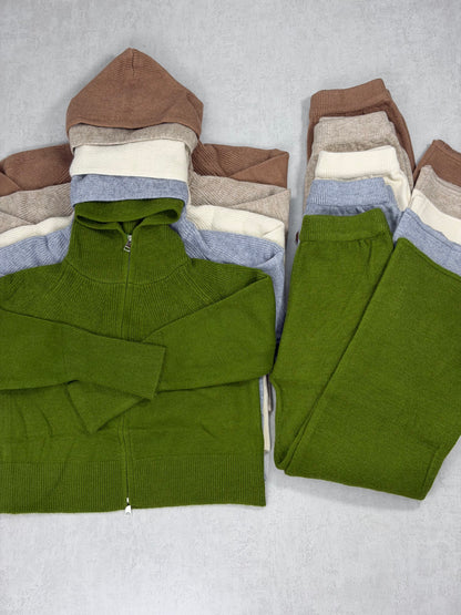 Conjunto Marfil (Pantalón + Campera Doble Cierre con Capucha)