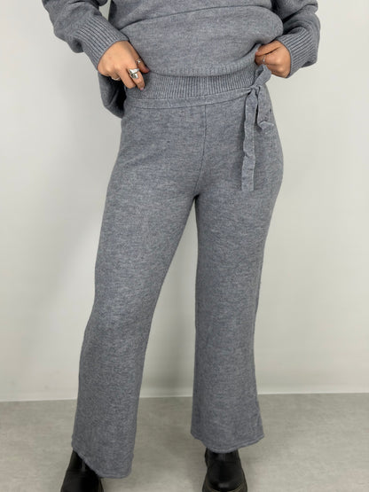 Conjunto Myros (Pantalón + Sweater Doble Uso)