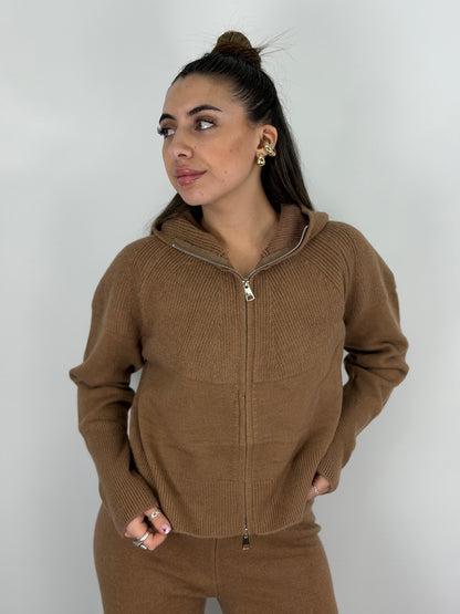 Conjunto Marfil (Pantalón + Campera Doble Cierre con Capucha)