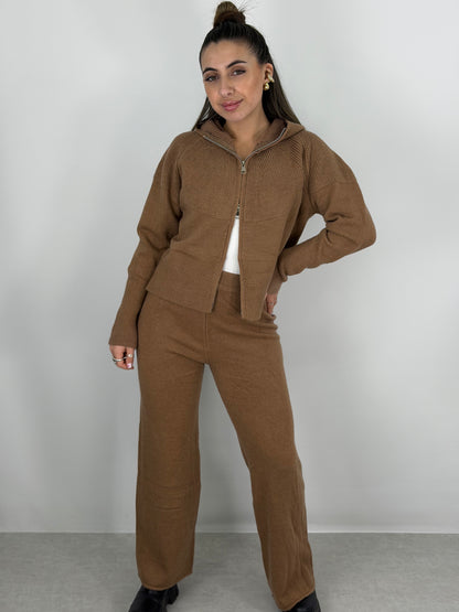 Conjunto Marfil (Pantalón + Campera Doble Cierre con Capucha)